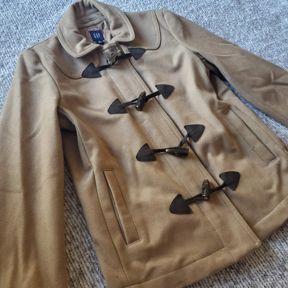 GAP Women's Toggle Pea Coat - Picture 3 of 7